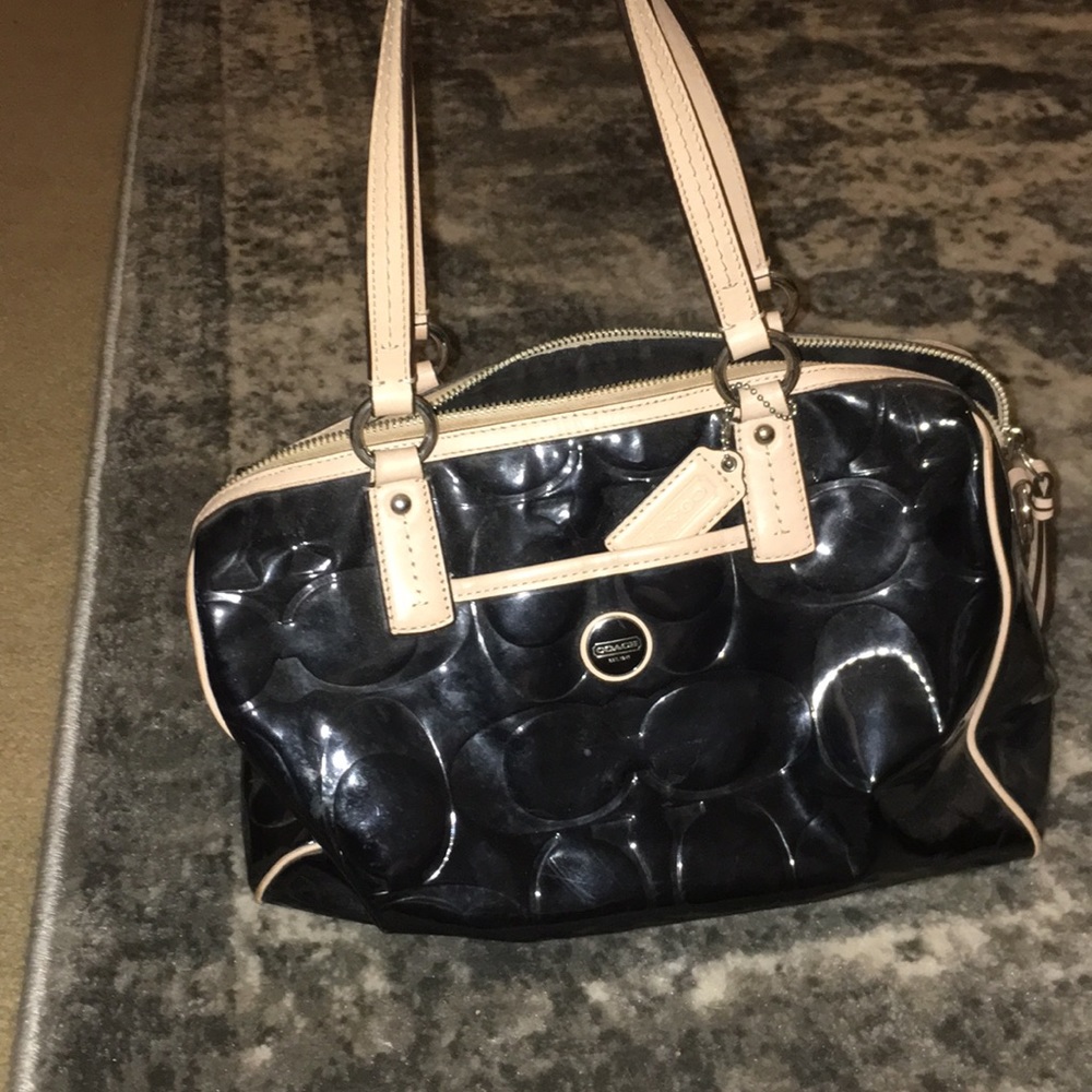 Patent leather black coach bag!! great condition